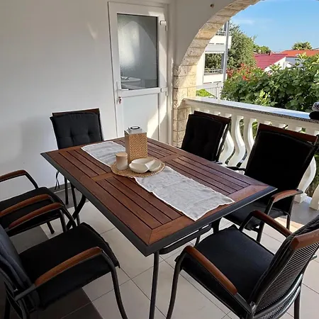 Apartment Cvita Vir